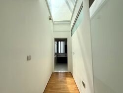 Charlton 27 (D19), Terrace #558508321